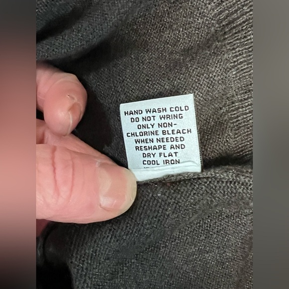 JOAN VASS‎ Charcoal gray mock neck sweater size M. - Picture 11 of 13